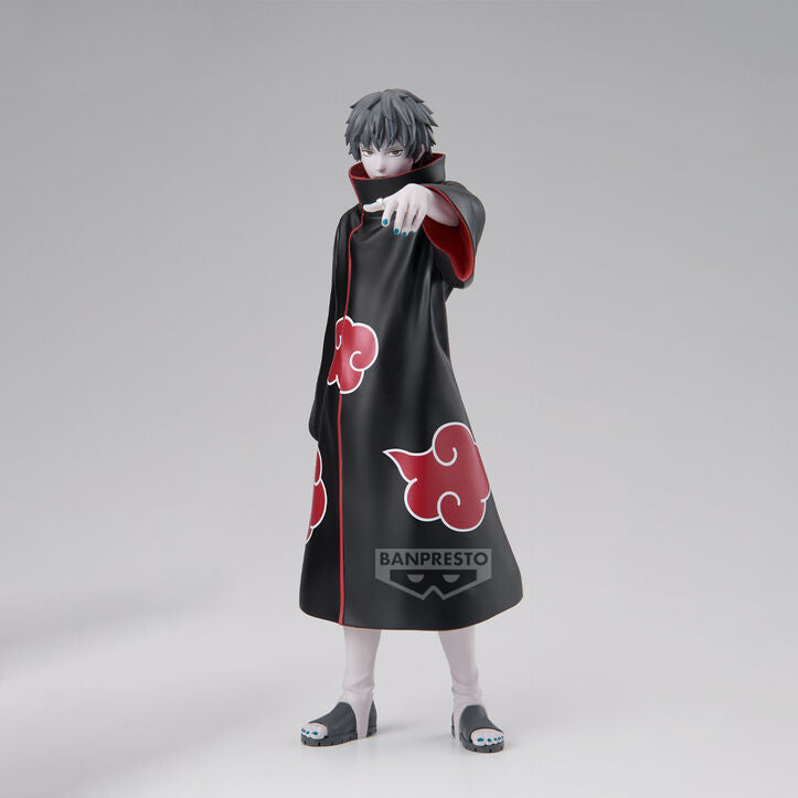 Sasori Noir Edge Collection – widok z boku, czerwone chmury Akatsuki na czarnym płaszczu
